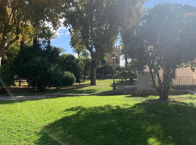 A Estrenar A Un Minuto Del Alcazar Lägenhet