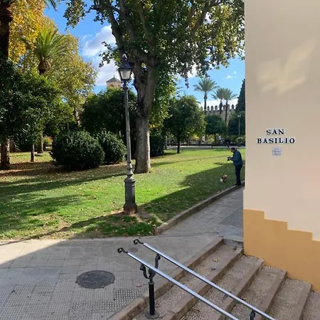 A Estrenar A Un Minuto Del Alcazar * Cordova